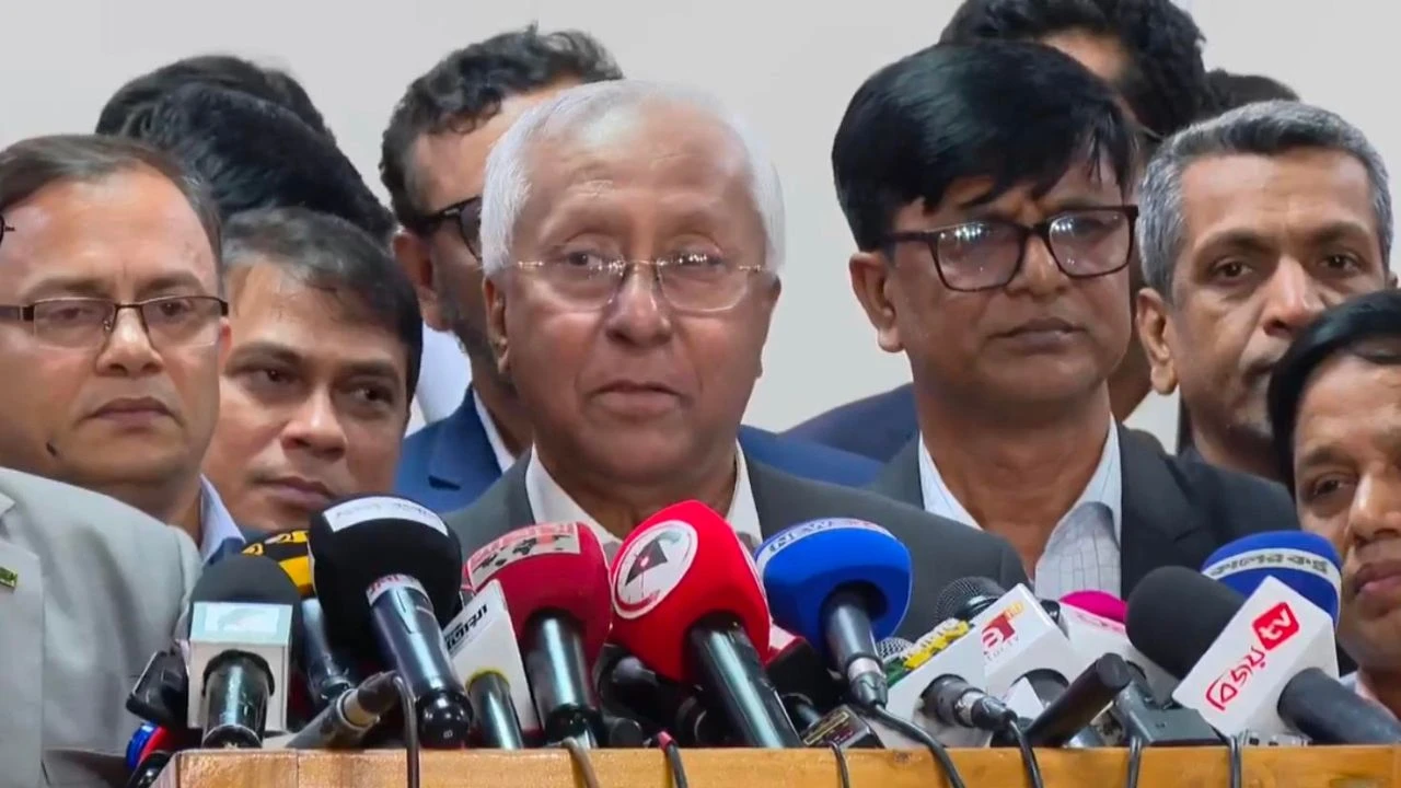 ২৯৭টি আসনে বিএনপির ২১২, গণভোটে ‘হ্যাঁ’ জয়যুক্ত